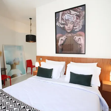 Unhotel - Alugue Design Studio Vista Mar e Praia de Copacabana